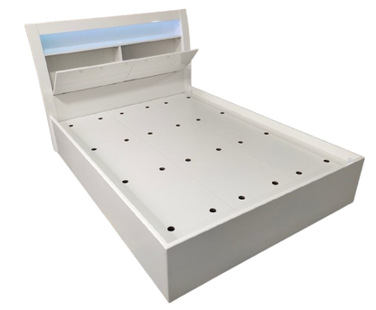 B816 White