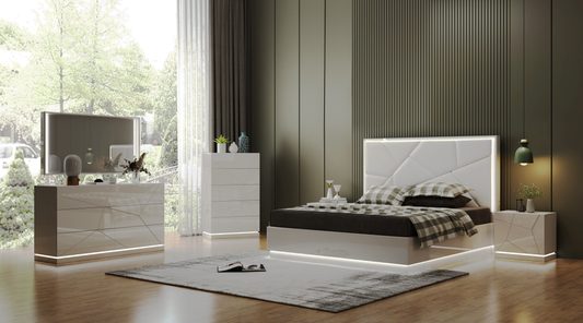 B817 White