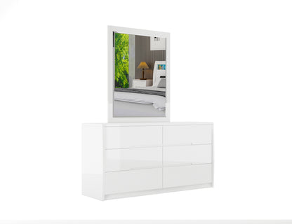 B816 White